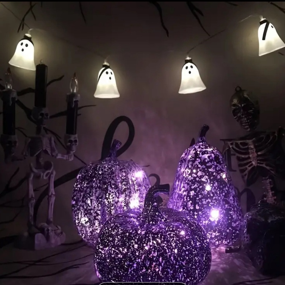 Pumpkin purple gourd glittery lights up, pumpkin only - Picture 6 of 7